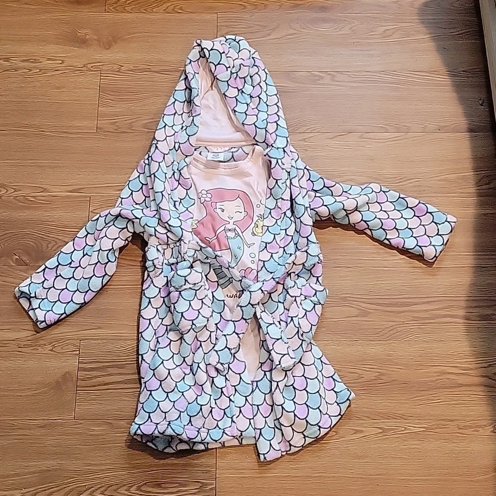 Girls Size 5/6 Disney Little Mermaid Nightgown and Robe